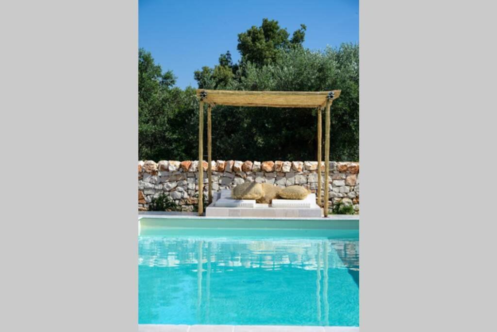 Villa Trullo And Lamia Cinera Cisternino Exterior foto