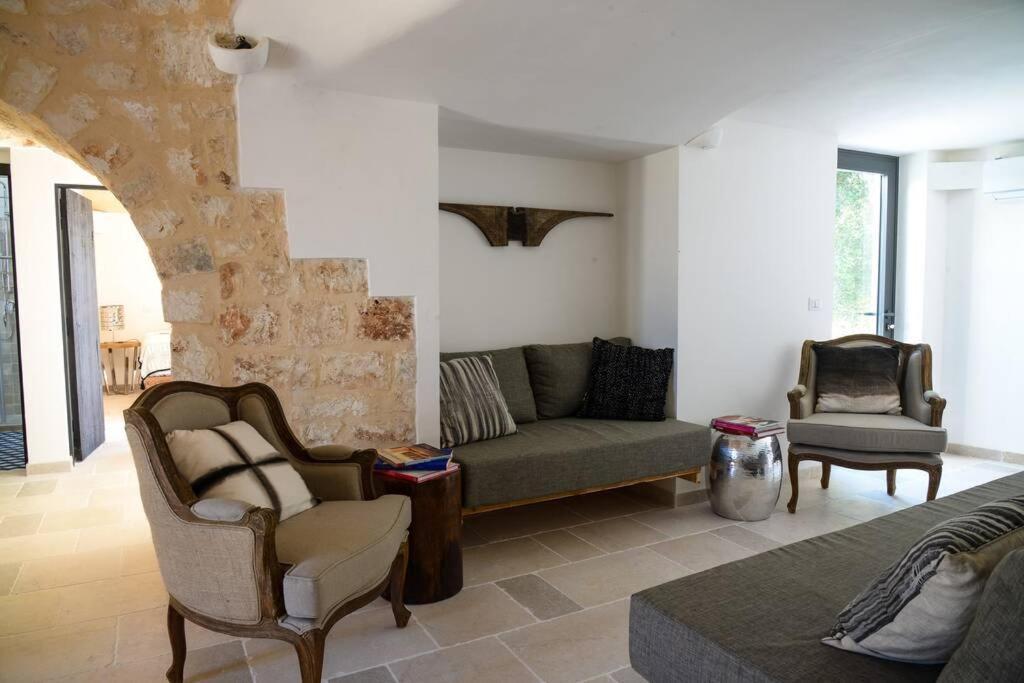 Villa Trullo And Lamia Cinera Cisternino Exterior foto